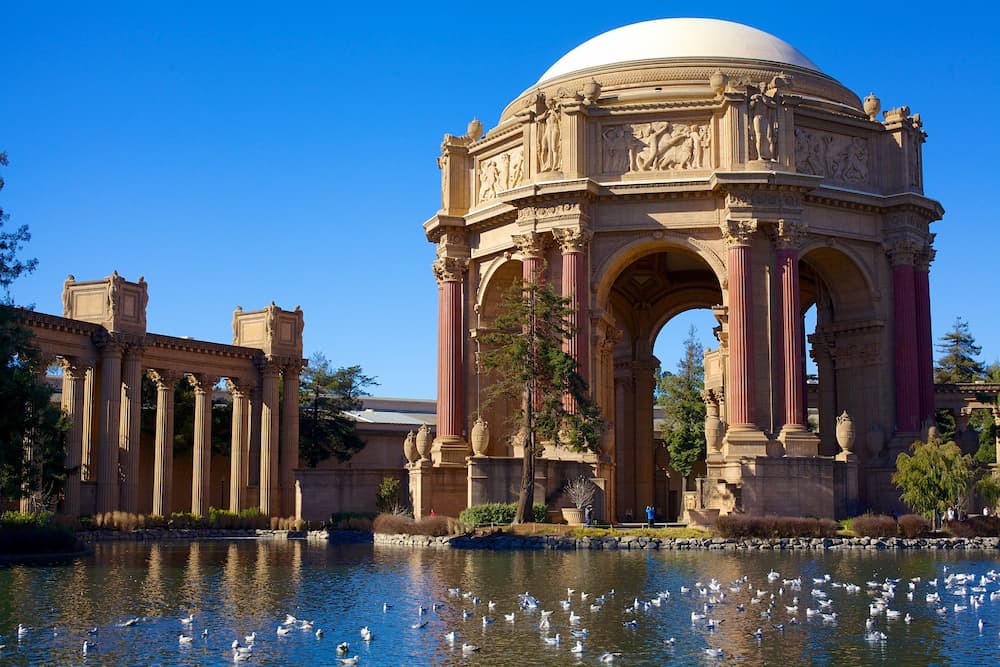 Finding The Perfect Parking Spot For Your California Museum Adventure