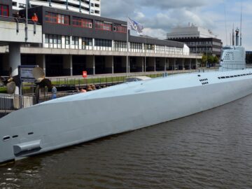 USS Pampanito (SS-383) submarine